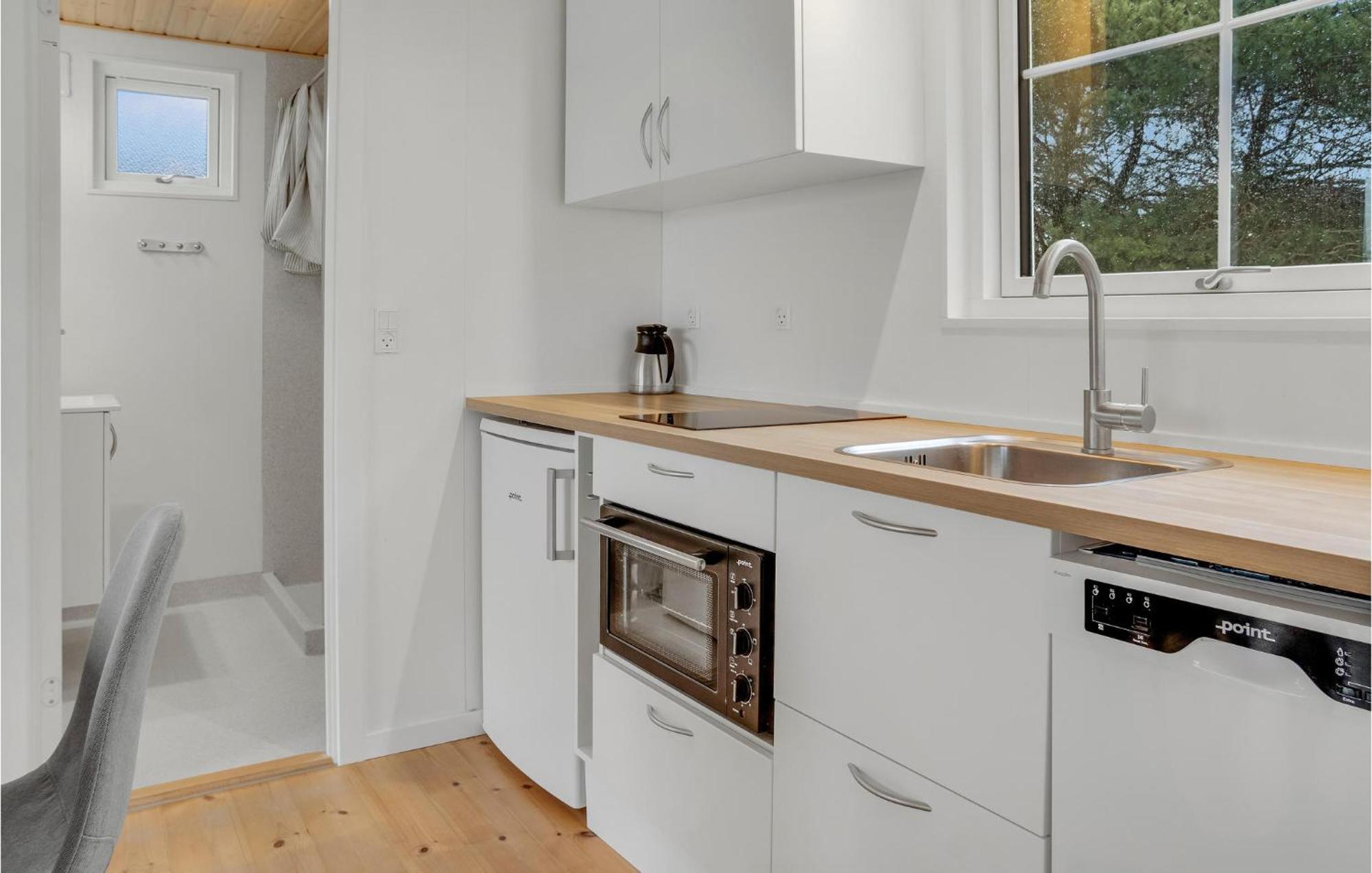 2 Bedroom Gorgeous Apartment In Vaeggerlose Boto By Экстерьер фото
