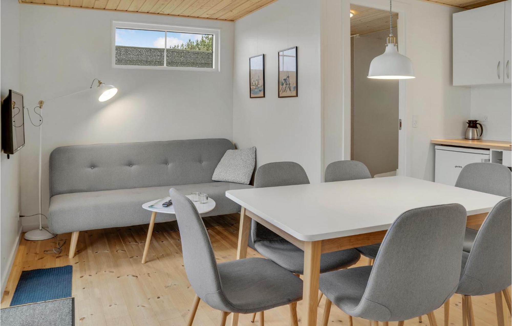 2 Bedroom Gorgeous Apartment In Vaeggerlose Boto By Экстерьер фото